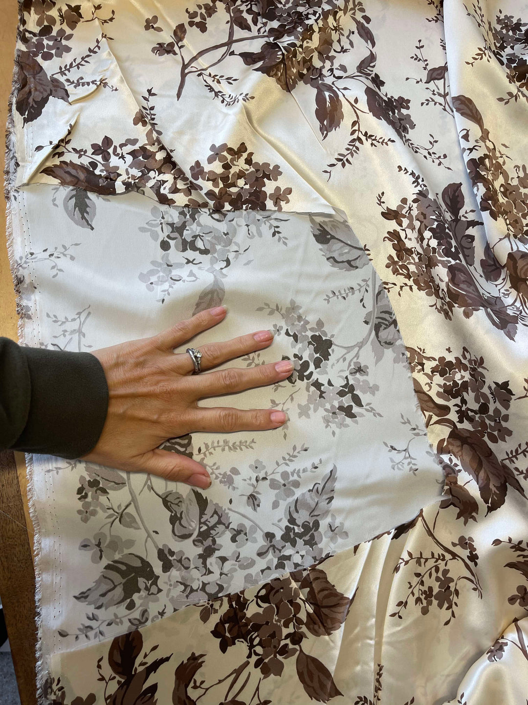 Fb requests Chiffon / silk and poly    fabric by the yard -    Reserved listing